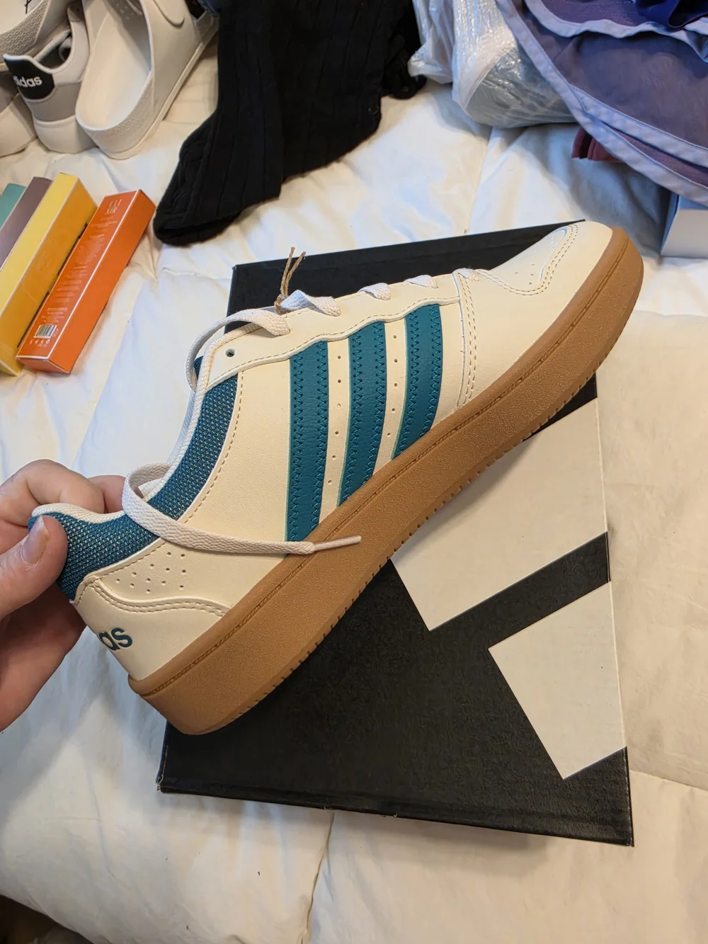 adidas Mens White & Teal Court Casual Sneakers